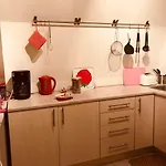 I I 2 Plan, Ved S-tog Og Busser Apartamento *