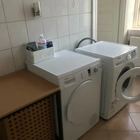I I 2 Plan, Ved S-tog Og Busser Apartament