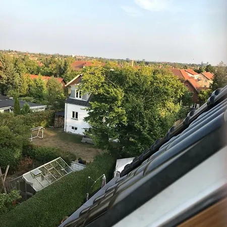 I I 2 Plan, Ved S-tog Og Busser Apartamento Gentofte