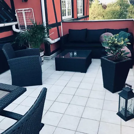 Apartment I I 2 Plan, Ved S-tog Og Busser *