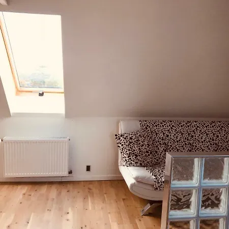 I I 2 Plan, Ved S-tog Og Busser Appartement