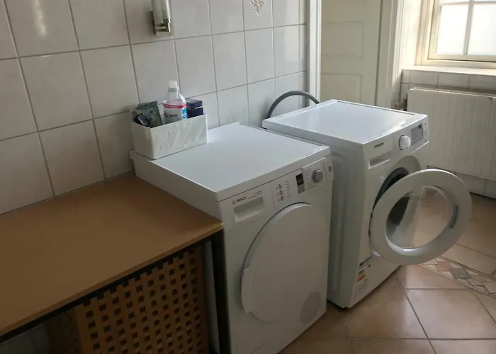 I I 2 Plan, Ved S-tog Og Busser Apartment