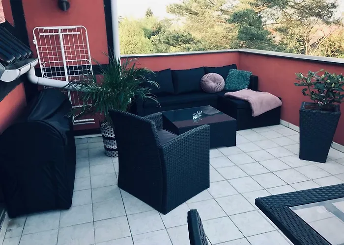 Lägenhet I I 2 Plan, Ved S-tog Og Busser *