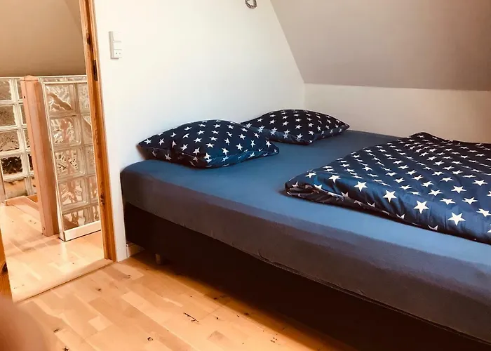 Apartmán I I 2 Plan, Ved S-tog Og Busser *