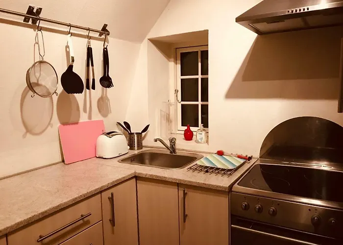 I I 2 Plan, Ved S-tog Og Busser Lägenhet Gentofte